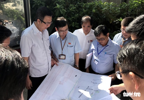 Sân bay Tân Sơn Nhất khó thoát ngập do cống thoát nước thấp hơn bên ngoài - Ảnh 3. Sân bay Tân Sơn Nhất khó thoát ngập do cống thoát nước thấp hơn bên ngoài - Ảnh 3.