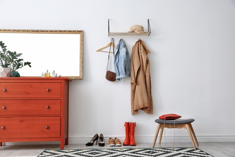6 mẹo trữ đồ trong phòng khách từ chuyên gia thiết kế nội thất - Ảnh 2. 6 mẹo trữ đồ trong phòng khách từ chuyên gia thiết kế nội thất - Ảnh 2.