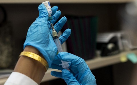 Vaccine mới giúp chống cùng lúc nhiều căn bệnh hô hấp nguy hiểm - Ảnh 1. Vaccine mới giúp chống cùng lúc nhiều căn bệnh hô hấp nguy hiểm - Ảnh 1.
