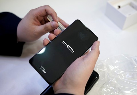 Huawei nói tung ra hệ điều hành riêng vào tháng 9, 10 tới - Ảnh 1. Huawei nói tung ra hệ điều hành riêng vào tháng 9, 10 tới - Ảnh 1.