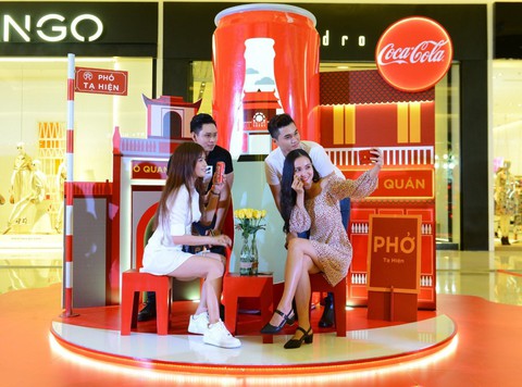 Check-in xuyên Việt trong một ngày với triển lãm nghệ thuật - Ảnh 1. Check-in xuyên Việt trong một ngày với triển lãm nghệ thuật - Ảnh 1.