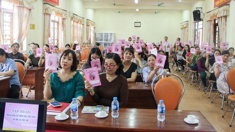 Chặng đường VIMOS cùng Sổ theo dõi sức khỏe bà mẹ trẻ em - Ảnh 6. Chặng đường VIMOS cùng Sổ theo dõi sức khỏe bà mẹ trẻ em - Ảnh 6.