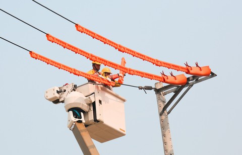 Điện Mông Dương bị sét đánh, TP.HCM mất điện nhiều nơi ở 14 quận huyện - Ảnh 1. Điện Mông Dương bị sét đánh, TP.HCM mất điện nhiều nơi ở 14 quận huyện - Ảnh 1.