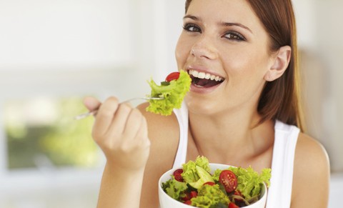 Làm sao để thấy no sau khi ăn salad? - Ảnh 1. Làm sao để thấy no sau khi ăn salad? - Ảnh 1.