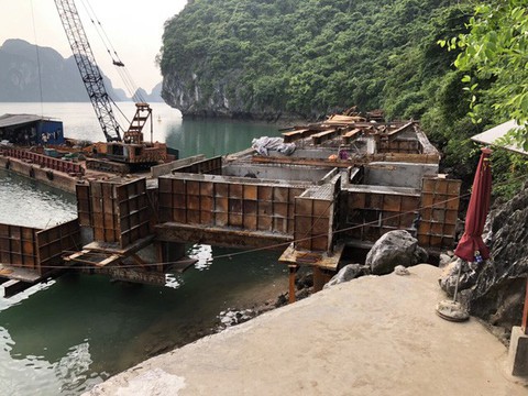 Bộ Văn hóa lên tiếng vụ bêtông hóa vùng lõi di sản Vịnh Hạ Long - Ảnh 1. Bộ Văn hóa lên tiếng vụ bêtông hóa vùng lõi di sản Vịnh Hạ Long - Ảnh 1.