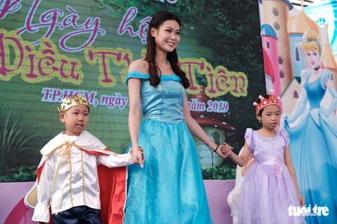 Bệnh nhi ung thư sôi nổi cùng ngày hội Những điều thần tiên - Ảnh 13. Bệnh nhi ung thư sôi nổi cùng ngày hội Những điều thần tiên - Ảnh 13.