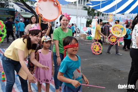 Bệnh nhi ung thư sôi nổi cùng ngày hội Những điều thần tiên - Ảnh 5. Bệnh nhi ung thư sôi nổi cùng ngày hội Những điều thần tiên - Ảnh 5.