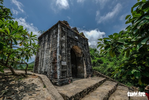 Lên đỉnh đèo Ngang khám phá ‘cổng trời’ bị lãng quên - Ảnh 1. Lên đỉnh đèo Ngang khám phá ‘cổng trời’ bị lãng quên - Ảnh 1.