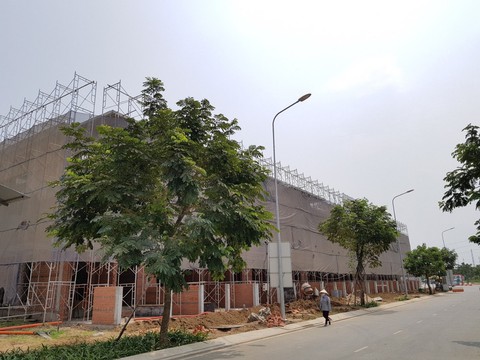 Giá shophouse tăng mạnh, nhà đầu tư chủ yếu mua đi, bán lại kiếm lời - Ảnh 2. Giá shophouse tăng mạnh, nhà đầu tư chủ yếu mua đi, bán lại kiếm lời - Ảnh 2.