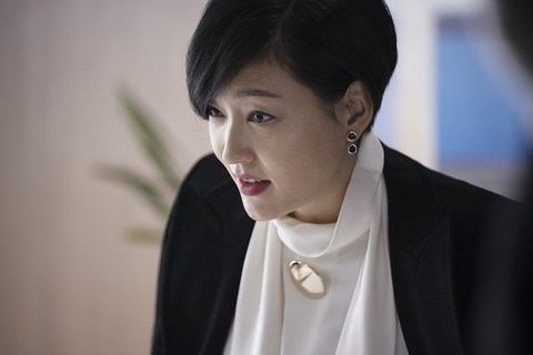 Thay diễn viên chính nửa chừng, Kẻ báo thù hoàn hảo vẫn rất thu hút - Ảnh 3. Thay diễn viên chính nửa chừng, Kẻ báo thù hoàn hảo vẫn rất thu hút - Ảnh 3.