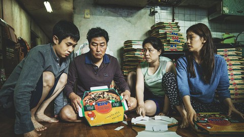 Parasite - Cành cọ vàng Cannes 2019 - bi thảm, hồi hộp và đẫm máu - Ảnh 5. Parasite - Cành cọ vàng Cannes 2019 - bi thảm, hồi hộp và đẫm máu - Ảnh 5.