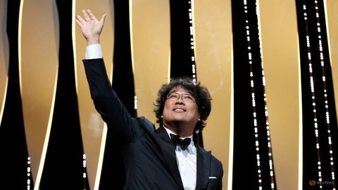 Parasite - Cành cọ vàng Cannes 2019 - bi thảm, hồi hộp và đẫm máu - Ảnh 6. Parasite - Cành cọ vàng Cannes 2019 - bi thảm, hồi hộp và đẫm máu - Ảnh 6.
