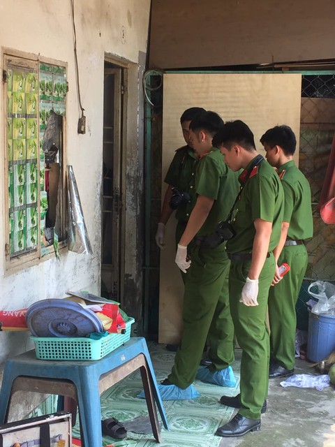 3 người chết trong phòng trọ, chồng treo cổ, vợ mang thai có vết thương - Ảnh 5. 3 người chết trong phòng trọ, chồng treo cổ, vợ mang thai có vết thương - Ảnh 5.