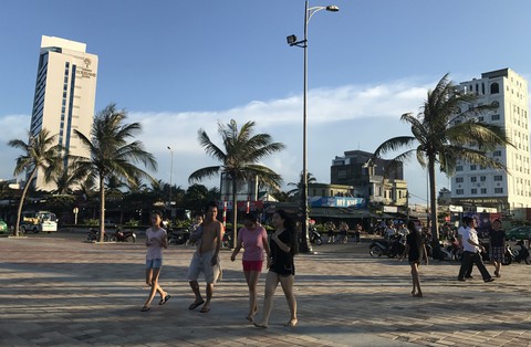 17 nhà hàng, quán ăn ven biển Đà Nẵng tồn tại nhiều năm không phép - Ảnh 1. 17 nhà hàng, quán ăn ven biển Đà Nẵng tồn tại nhiều năm không phép - Ảnh 1.