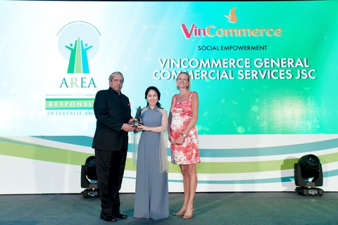 Nhà bán lẻ Việt nhận giải uy tín của châu Á - Ảnh 1. Nhà bán lẻ Việt nhận giải uy tín của châu Á - Ảnh 1.