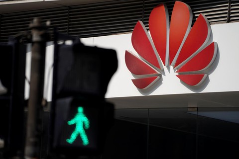 Huawei cáo buộc FedEx của Mỹ chặn bưu kiện khẩn từ Việt Nam - Ảnh 1. Huawei cáo buộc FedEx của Mỹ chặn bưu kiện khẩn từ Việt Nam - Ảnh 1.