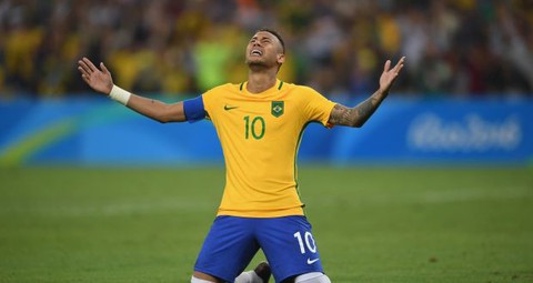 Neymar bị tước băng thủ quân tuyển Brazil - Ảnh 1. Neymar bị tước băng thủ quân tuyển Brazil - Ảnh 1.