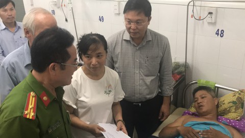 Lãnh đạo Quảng Nam mong người dân, cán bộ chủ động chống cát tặc - Ảnh 2. Lãnh đạo Quảng Nam mong người dân, cán bộ chủ động chống cát tặc - Ảnh 2.