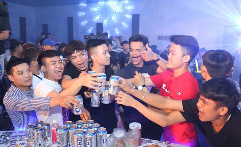 Điểm danh dàn sao khuấy động không gian cực lạnh - cực đã của Huda Ice Blast - Ảnh 1. Điểm danh dàn sao khuấy động không gian cực lạnh - cực đã của Huda Ice Blast - Ảnh 1.