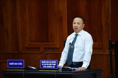 Vũ nhôm tự bào chữa: Bị cáo không để lại hậu quả mà bị xử 17 năm - Ảnh 3. Vũ nhôm tự bào chữa: Bị cáo không để lại hậu quả mà bị xử 17 năm - Ảnh 3.