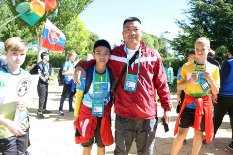 Cờ Việt Nam tung bay ở World Cup trẻ em 2019 - Ảnh 4. Cờ Việt Nam tung bay ở World Cup trẻ em 2019 - Ảnh 4.