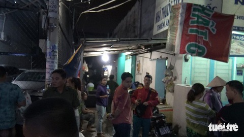 Con trai đi làm về thấy mẹ chết trong bếp, đầu chấn thương nặng - Ảnh 2. Con trai đi làm về thấy mẹ chết trong bếp, đầu chấn thương nặng - Ảnh 2.