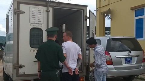Việt Nam bắt tội phạm ma túy người Nga bị Interpol truy nã - Ảnh 1. Việt Nam bắt tội phạm ma túy người Nga bị Interpol truy nã - Ảnh 1.