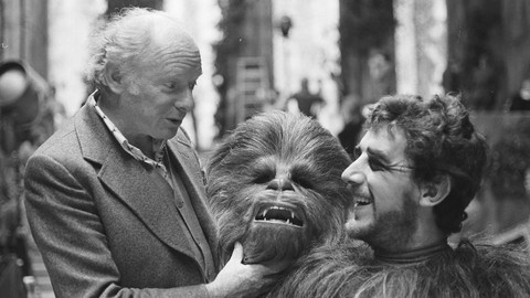 Nam diễn viên đóng vai Chewbacca trong Star Wars qua đời ở tuổi 74 - Ảnh 3. Nam diễn viên đóng vai Chewbacca trong Star Wars qua đời ở tuổi 74 - Ảnh 3.