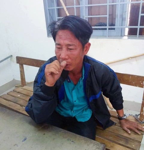 Nghi can đâm chết vợ cũ bị bắt khi đang từ biệt người quen - Ảnh 1. Nghi can đâm chết vợ cũ bị bắt khi đang từ biệt người quen - Ảnh 1.