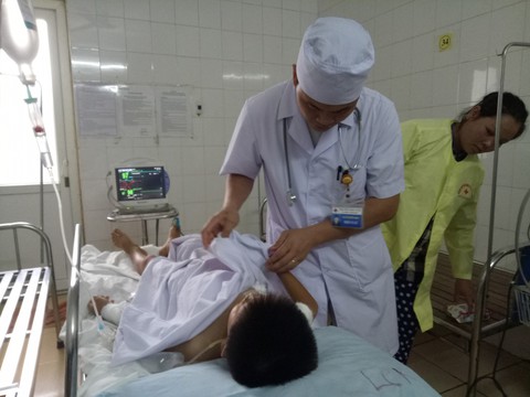 Nghi phạm đâm 6 cô trò tại trường có dấu hiệu nghiện game online - Ảnh 6. Nghi phạm đâm 6 cô trò tại trường có dấu hiệu nghiện game online - Ảnh 6.