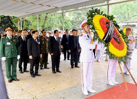 Lễ viếng nguyên Chủ tịch nước Lê Đức Anh - Ảnh 4. Lễ viếng nguyên Chủ tịch nước Lê Đức Anh - Ảnh 4.