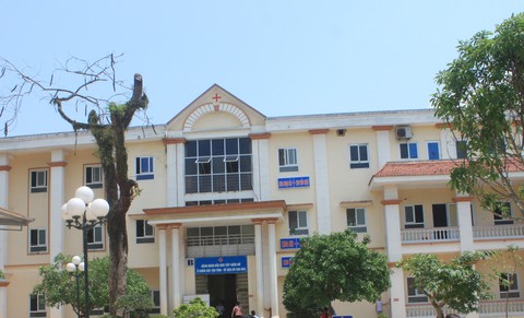 Tạm giữ nghi phạm xông vào trường tiểu học đâm trọng thương 6 cô trò - Ảnh 2. Tạm giữ nghi phạm xông vào trường tiểu học đâm trọng thương 6 cô trò - Ảnh 2.