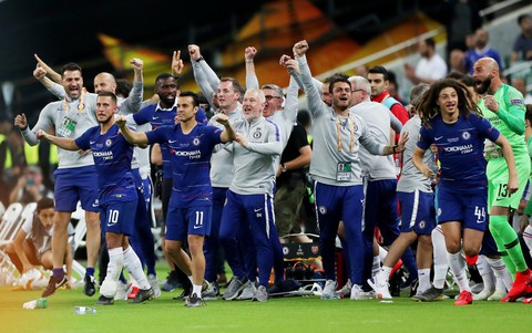 Chelsea tưng bừng ăn mừng chức vô địch Europa League - Ảnh 3. Chelsea tưng bừng ăn mừng chức vô địch Europa League - Ảnh 3.