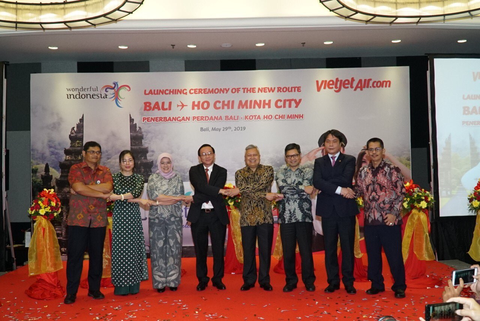Vietjet chính thức khai trương đường bay TP.HCM - Bali - Ảnh 4. Vietjet chính thức khai trương đường bay TP.HCM - Bali - Ảnh 4.