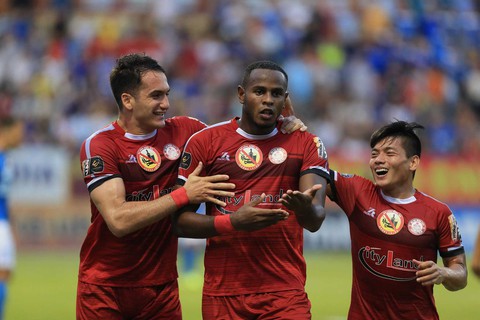 Vòng 12 V-League 2019: Sân Hòa Xuân đón đội đầu bảng TP.HCM - Ảnh 1. Vòng 12 V-League 2019: Sân Hòa Xuân đón đội đầu bảng TP.HCM - Ảnh 1.