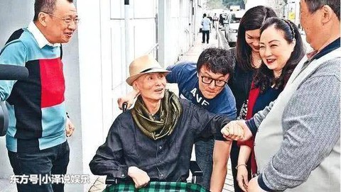 Lý Liên Kiệt, Hồng Kim Bảo… thê lương ở tuổi xế chiều - Ảnh 7. Lý Liên Kiệt, Hồng Kim Bảo… thê lương ở tuổi xế chiều - Ảnh 7.
