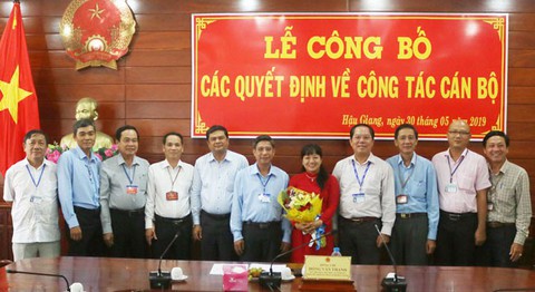Phó giám đốc Sở Tư pháp Hậu Giang từ chối nhận quyết định điều động - Ảnh 1. Phó giám đốc Sở Tư pháp Hậu Giang từ chối nhận quyết định điều động - Ảnh 1.