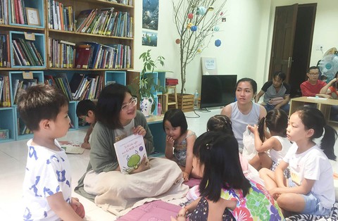 Niềm vui đọc sách ở Đủng Đỉnh Đọc - Ảnh 1. Niềm vui đọc sách ở Đủng Đỉnh Đọc - Ảnh 1.