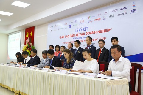Bài toán nhân lực chất lượng cao tại UEF - Ảnh 5. Bài toán nhân lực chất lượng cao tại UEF - Ảnh 5.