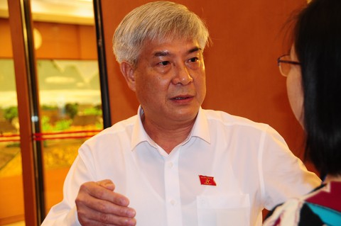 Phó bí thư thường trực Tỉnh ủy Sơn La: Ai lỡ chạy điểm thì nhận đi - Ảnh 2. Phó bí thư thường trực Tỉnh ủy Sơn La: Ai lỡ chạy điểm thì nhận đi - Ảnh 2.