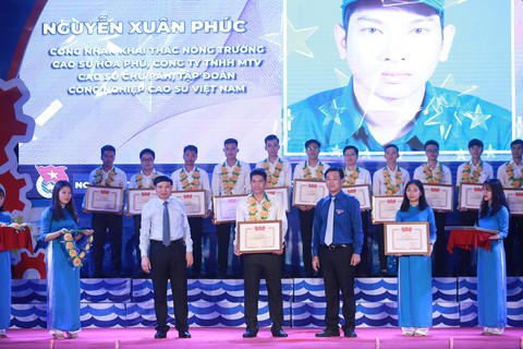 Tôn vinh 34 kỹ sư, công nhân... tại giải Người thợ trẻ giỏi toàn quốc - Ảnh 3. Tôn vinh 34 kỹ sư, công nhân... tại giải Người thợ trẻ giỏi toàn quốc - Ảnh 3.