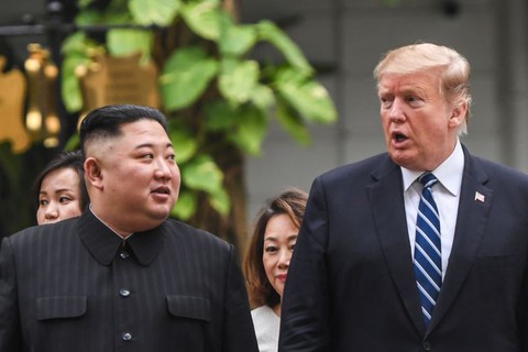 Triều Tiên phóng đầu đạn, ông Trump vẫn tin ông Kim giữ lời hứa - Ảnh 1. Triều Tiên phóng đầu đạn, ông Trump vẫn tin ông Kim giữ lời hứa - Ảnh 1.