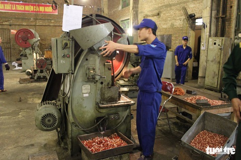 Khám phá quy trình sản xuất đạn trong nhà máy Z113 - Ảnh 1. Khám phá quy trình sản xuất đạn trong nhà máy Z113 - Ảnh 1.