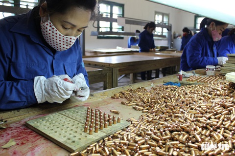 Khám phá quy trình sản xuất đạn trong nhà máy Z113 - Ảnh 5. Khám phá quy trình sản xuất đạn trong nhà máy Z113 - Ảnh 5.