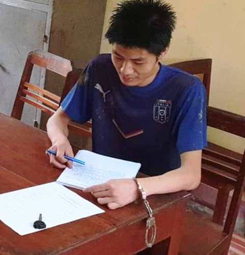 Khởi tố nghi phạm vào trường đâm 6 cô trò - Ảnh 1. Khởi tố nghi phạm vào trường đâm 6 cô trò - Ảnh 1.