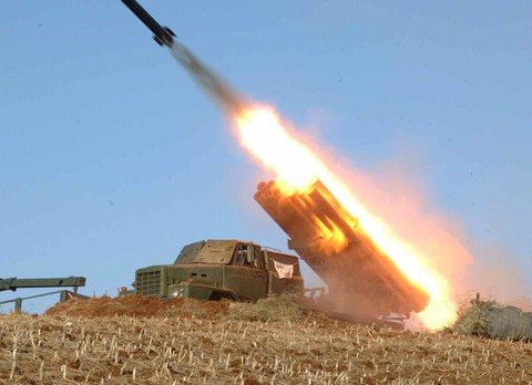 Yonhap: Triều Tiên bắn nhiều tên lửa tầm ngắn sáng nay - Ảnh 1. Yonhap: Triều Tiên bắn nhiều tên lửa tầm ngắn sáng nay - Ảnh 1.