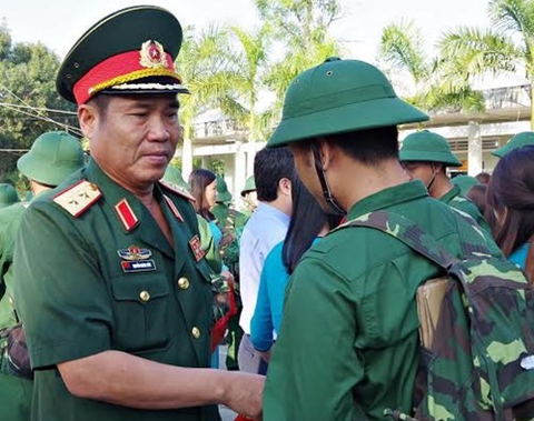 Tư lệnh Quân khu 9 Nguyễn Hoàng Thủy bị cảnh cáo - Ảnh 1.