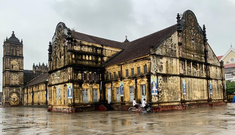 Hé lộ bất ngờ: nhà thờ Bùi Chu nằm trong danh mục kiểm kê di tích - Ảnh 1. Hé lộ bất ngờ: nhà thờ Bùi Chu nằm trong danh mục kiểm kê di tích - Ảnh 1.