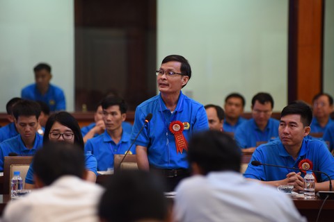 Thủ tướng Nguyễn Xuân Phúc: không thể đi theo con đường lao động giá rẻ - Ảnh 3. Thủ tướng Nguyễn Xuân Phúc: không thể đi theo con đường lao động giá rẻ - Ảnh 3.