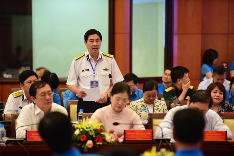 Thủ tướng Nguyễn Xuân Phúc: không thể đi theo con đường lao động giá rẻ - Ảnh 4. Thủ tướng Nguyễn Xuân Phúc: không thể đi theo con đường lao động giá rẻ - Ảnh 4.